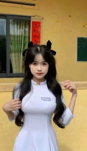 Ảnh gái xinh lớp 10 hot tiktok