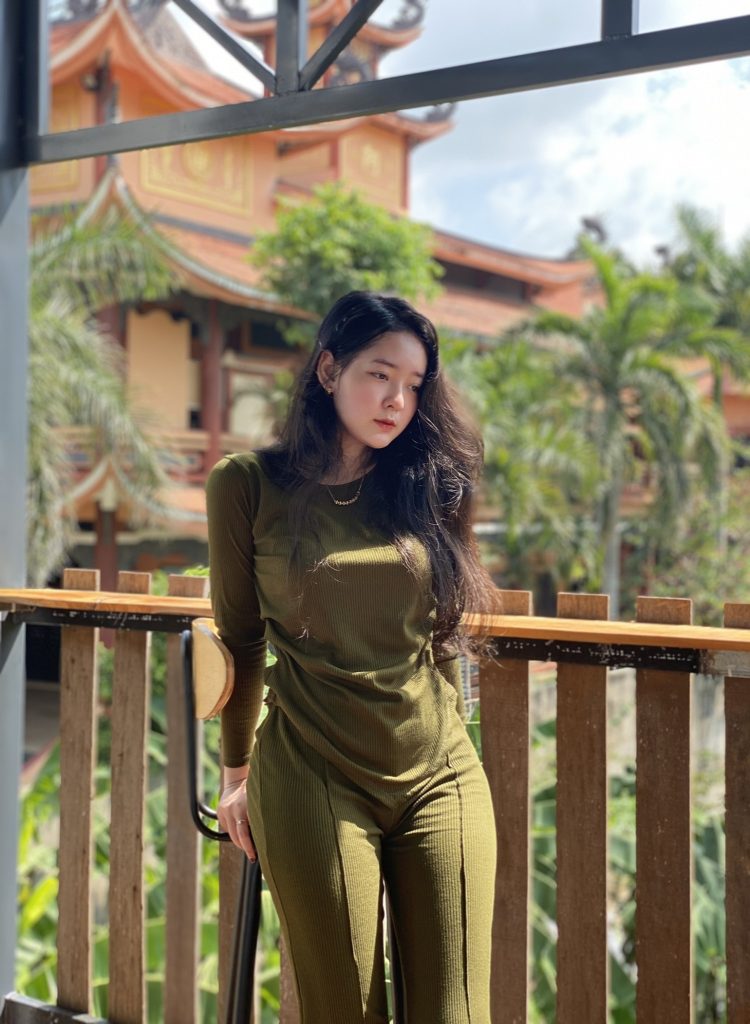 Cô nàng được biết đến với hình ảnh vui vẻ và là tiktoker chính hiệu Cô nàng được biết đến với hình ảnh vui vẻ và là tiktoker chính hiệu