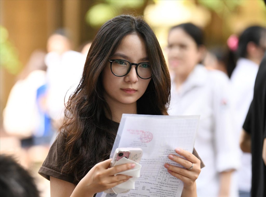 Điểm E không rõ ràng có thể gây hiểu nhầm cho sinh viên Điểm E không rõ ràng có thể gây hiểu nhầm cho sinh viên