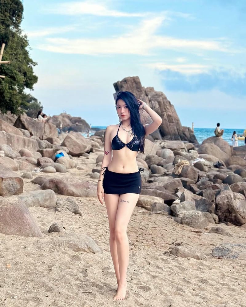 ảnh gái xinh mặc bikini siêu mỏng ảnh gái xinh mặc bikini siêu mỏng