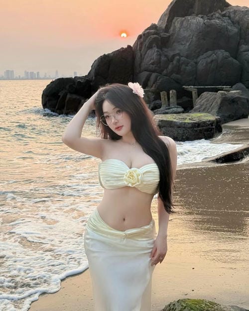 Ảnh gái xinh mặc bikini đi biển (6) Ảnh gái xinh mặc bikini đi biển (6)