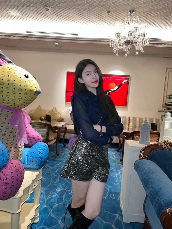 Linh trương lộ clip đi tour Linh trương lộ clip đi tour