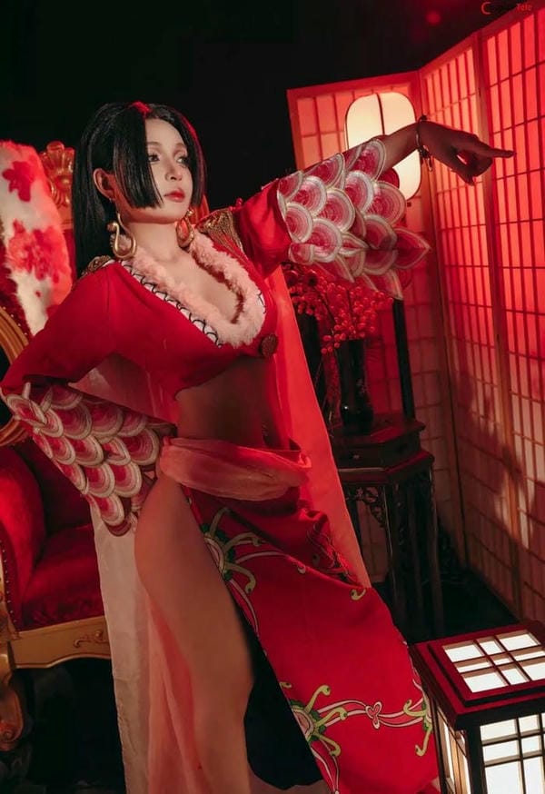 ảnh cosplay boa hancock 12 ảnh cosplay boa hancock 12