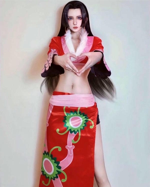 ảnh cosplay boa hancock đẹp hơn phiên bản gốc ảnh cosplay boa hancock đẹp hơn phiên bản gốc