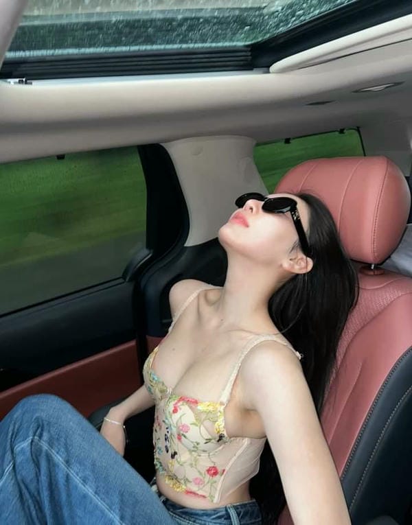 clip Linh trương đi tour clip Linh trương đi tour