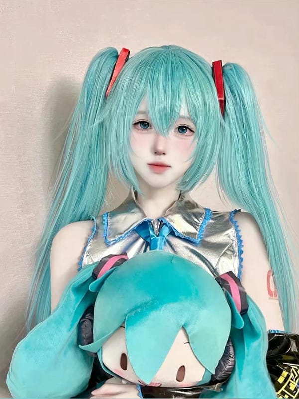 cosplay miku có khuân mặt baby cosplay miku có khuân mặt baby