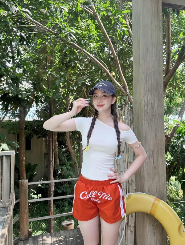hình ảnh cô gái xinh đẹp dễ thương vô cùng hình ảnh cô gái xinh đẹp dễ thương vô cùng