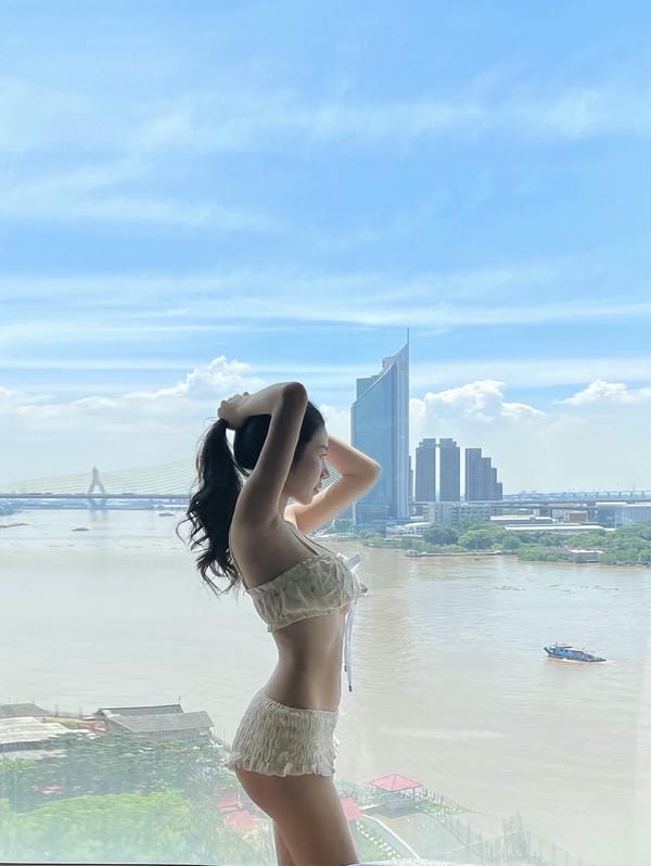 Gái xinh trung quốc mặc bikini (6)