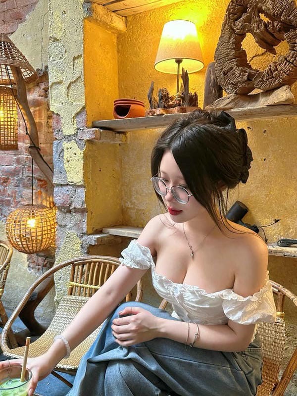 gái xinh múp (21)