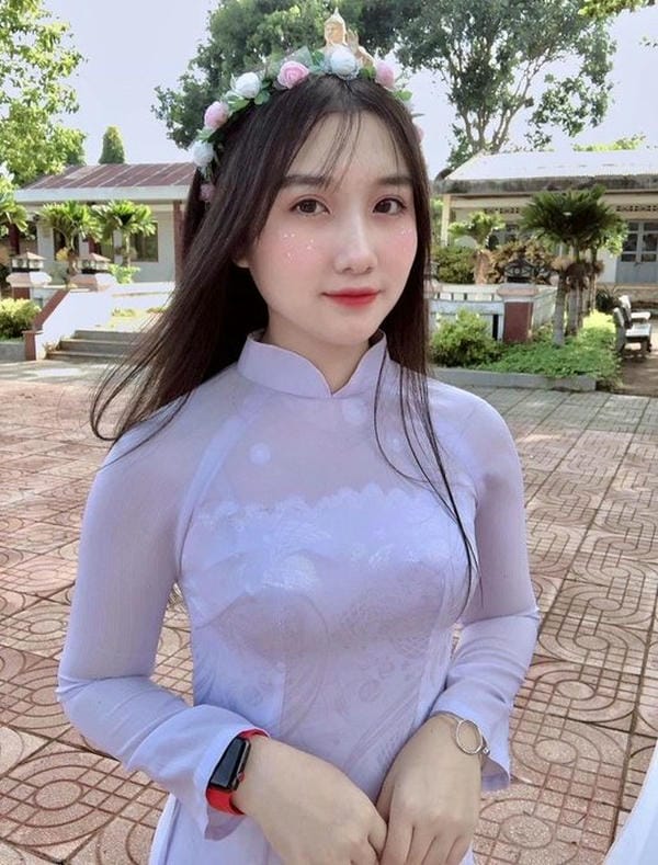 Gái xinh áo dài (16)