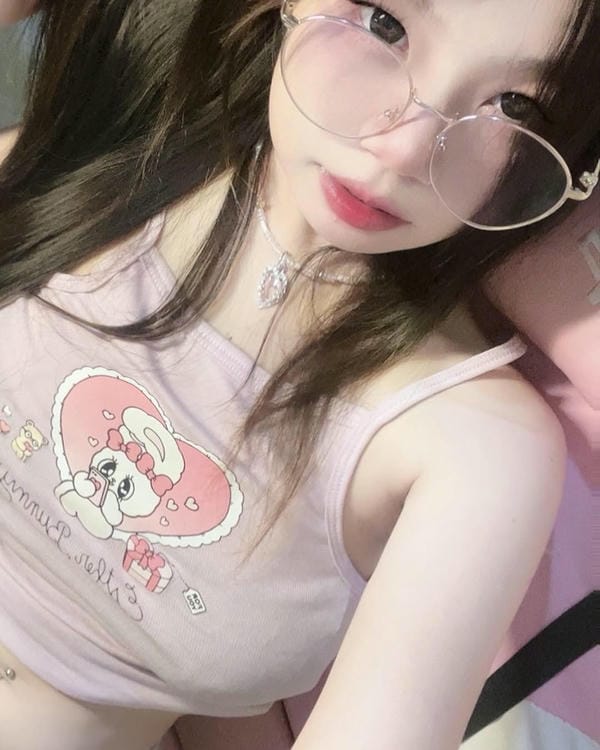 Gái xinh mặc pinky (10)