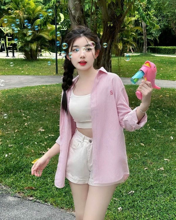 Gái xinh mặc pinky (19)