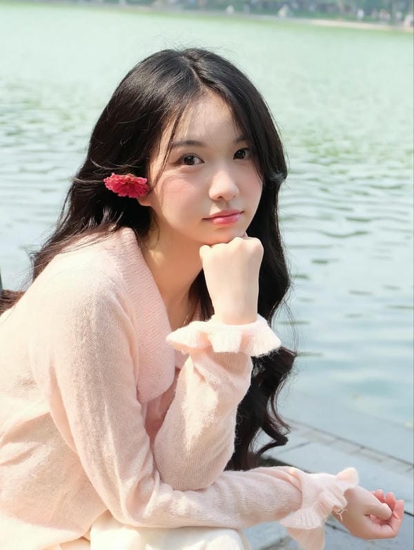 Gái xinh mặc pinky (2)