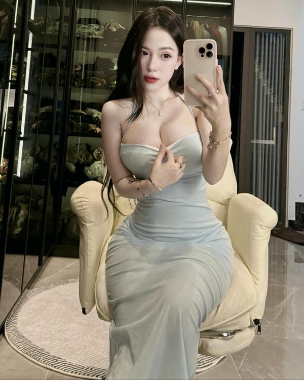 Gái xinh ngực to (17)