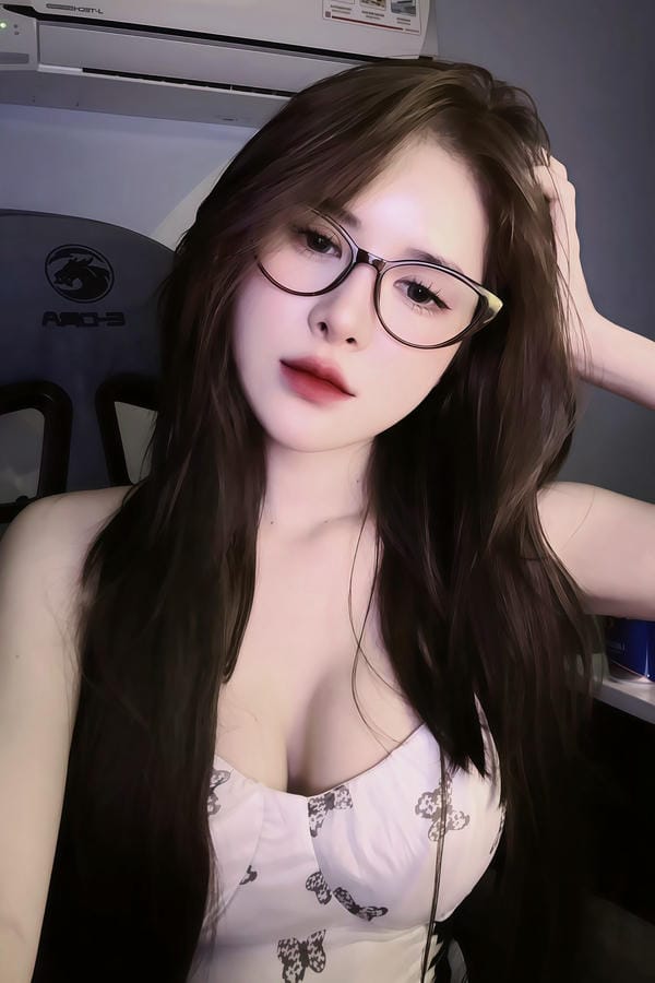 Gái xinh ngực to (3)