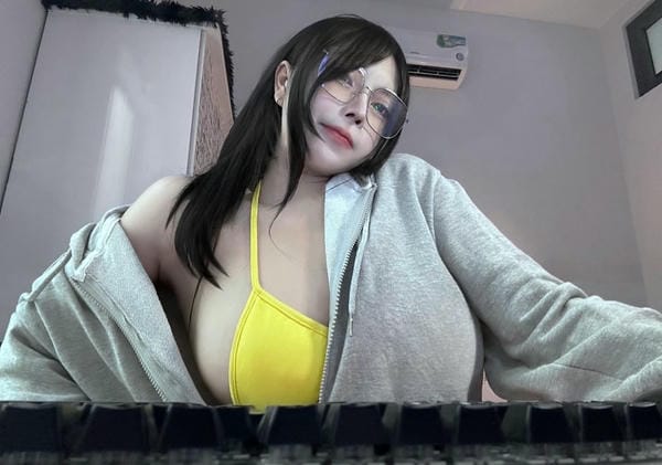 Pi tiên bikini (2)