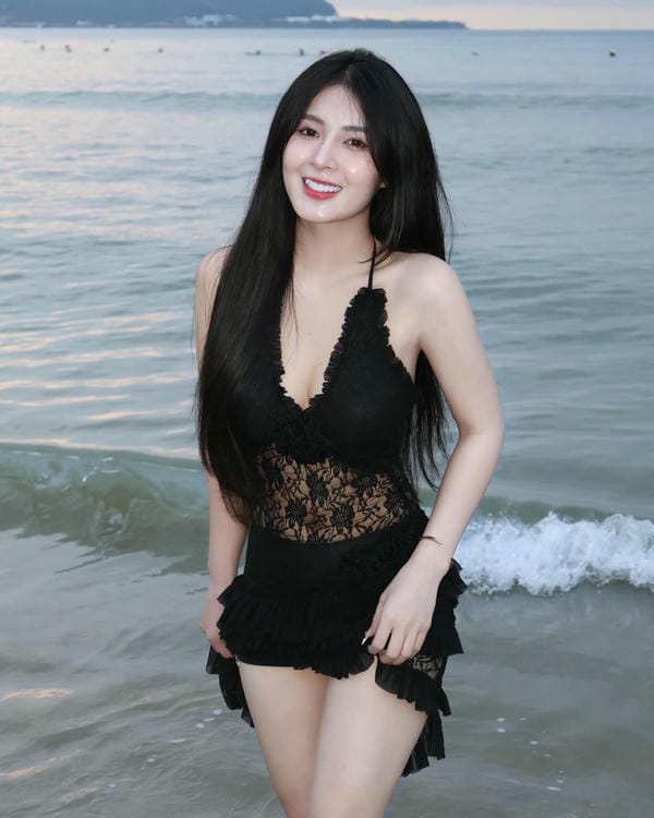 Quỳnh Alee bikini (9)