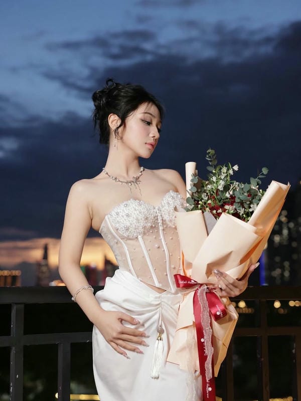 Trần Hà Linh (9)