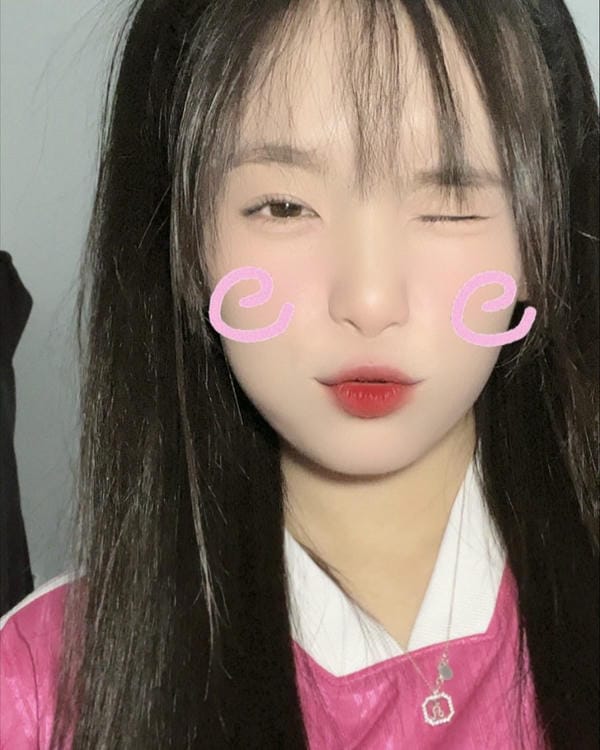 Uyên Ken Na (1)