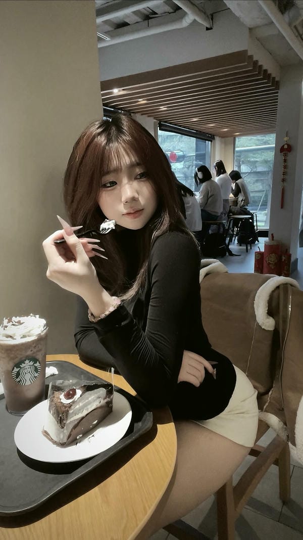 camleethorr là Hotgirl người Việt sinh năm 2003 tại Đà Nẵng, camleethorr là Hotgirl người Việt sinh năm 2003 tại Đà Nẵng,