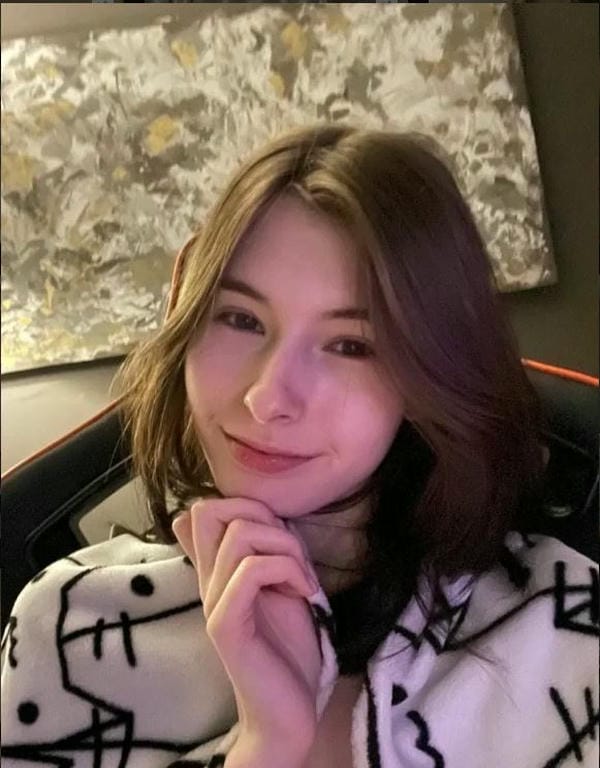 Cutie Kim là tên gọi quen thuộc của một nữ streamer và creator sexy Cutie Kim là tên gọi quen thuộc của một nữ streamer và creator sexy