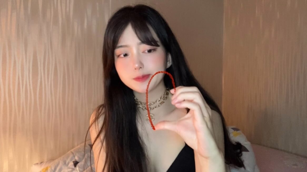 Mihye02 sinh năm 2002 mang quốc tịch Hàn