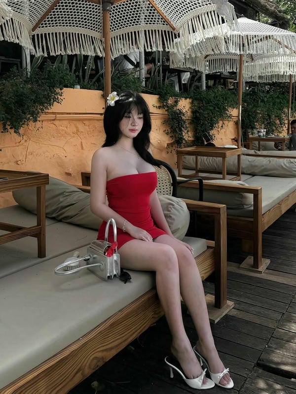 gái xinh mặc bikini (17)