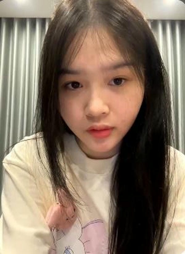 YANGYING99 còn được cộng đồng mạng nhắc tới với nickname HamyTran sinh năm 1999