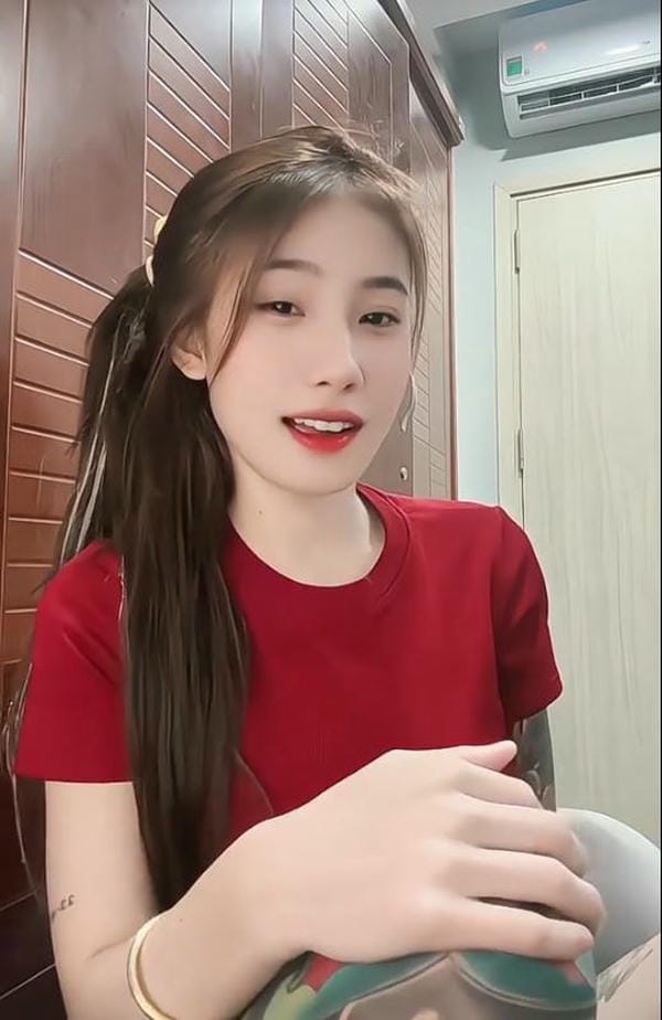 Huỳnh Thị Bảo Trân (@huynhthibaotran2004) Huỳnh Thị Bảo Trân (@huynhthibaotran2004)